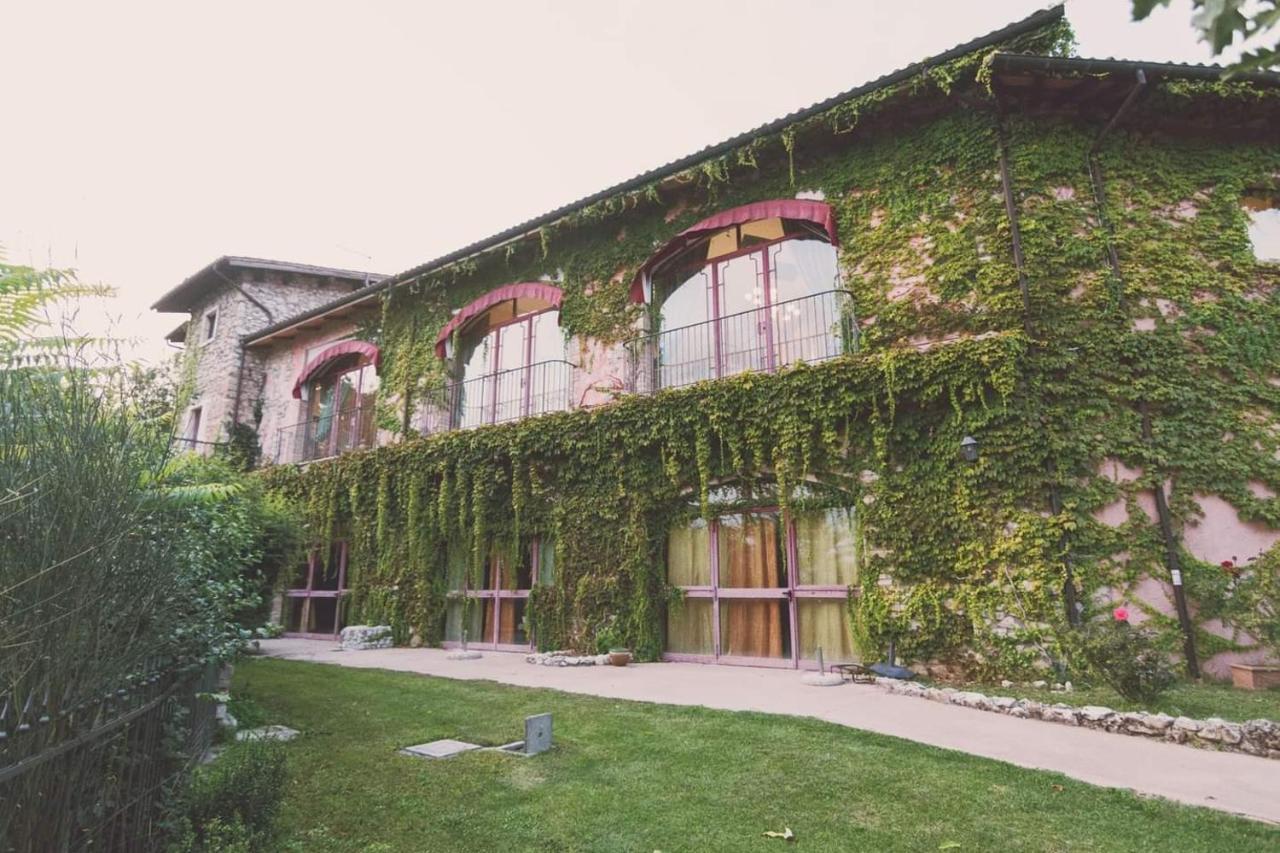 Il Querceto Delle Marine Hotel LʼAquila Kültér fotó