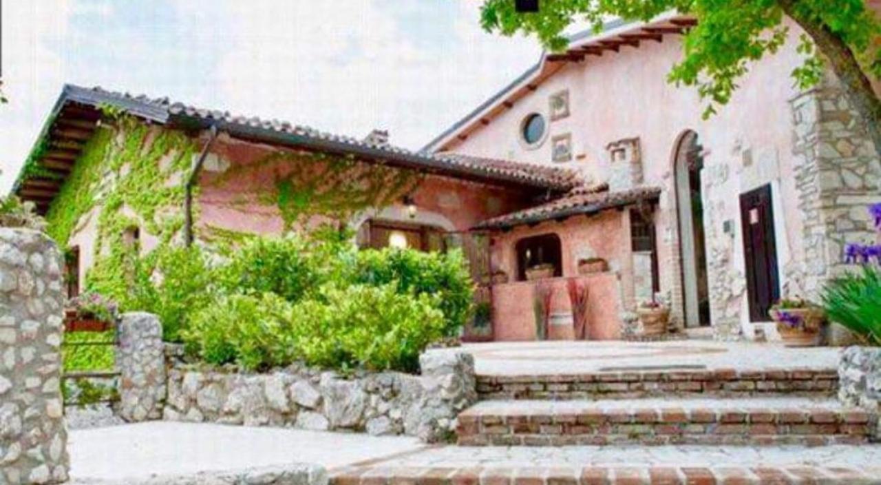 Il Querceto Delle Marine Hotel LʼAquila Kültér fotó